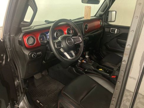 Used 2019 Jeep Wrangler Unlimited Rubicon image 13