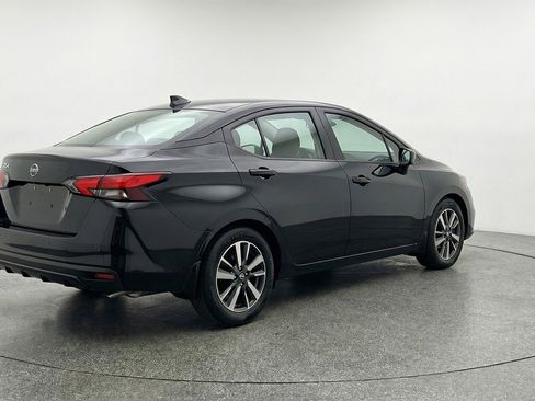 Used 2025 Nissan Versa SV image 7