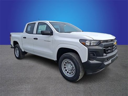 New 2026 Chevrolet Colorado W/T image 2