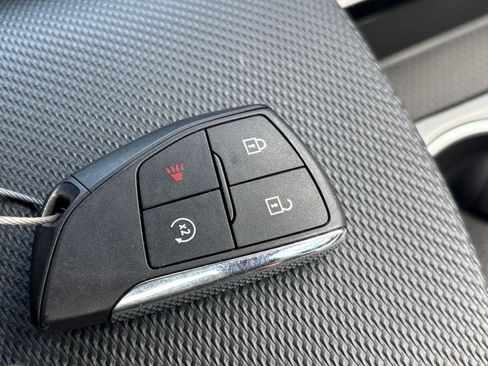 Used 2025 Chevrolet Equinox LT AWD/4WD image 20