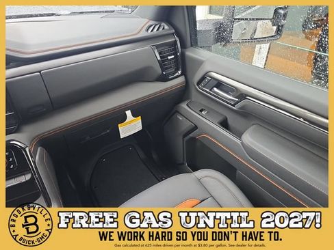 New 2026 GMC Sierra 2500 AT4 w/ Technology Package AWD/4WD image 14