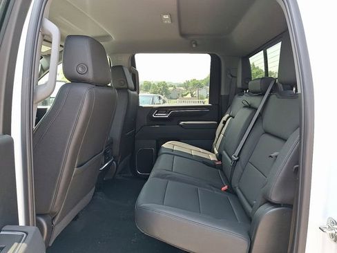 New 2025 GMC Sierra 3500 SLT image 6