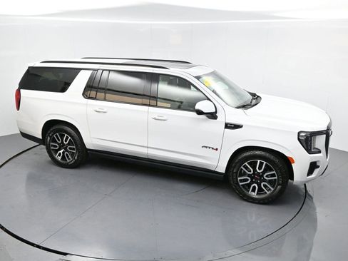 Used 2023 GMC Yukon XL AT4 w/ AT4 Premium Plus Package AWD/4WD image 45