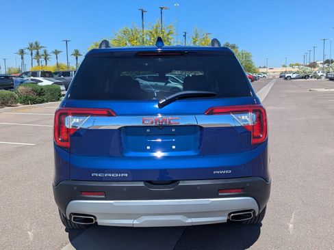 Certified 2023 GMC Acadia SLE w/ Driver Convenience Package image 4