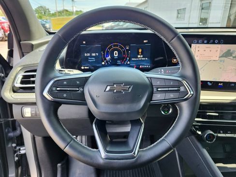 Used 2026 Chevrolet Traverse LT w/ Midnight/Sport Edition FWD image 26