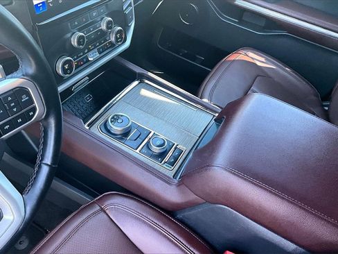 Used 2023 Ford Expedition Max Limited image 16