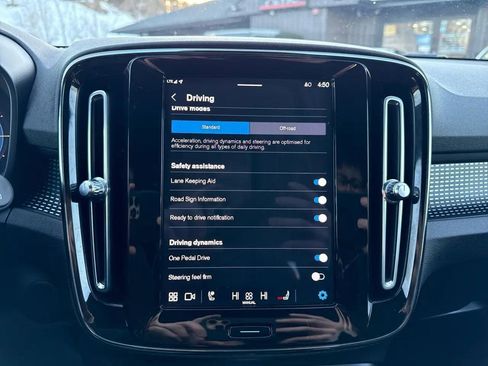 Used 2021 Volvo XC40 P8 Recharge w/ Climate Package image 45