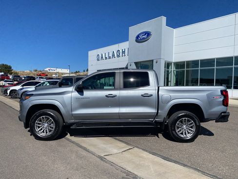 Used 2023 Chevrolet Colorado LT w/ LT Convenience Package II image 24