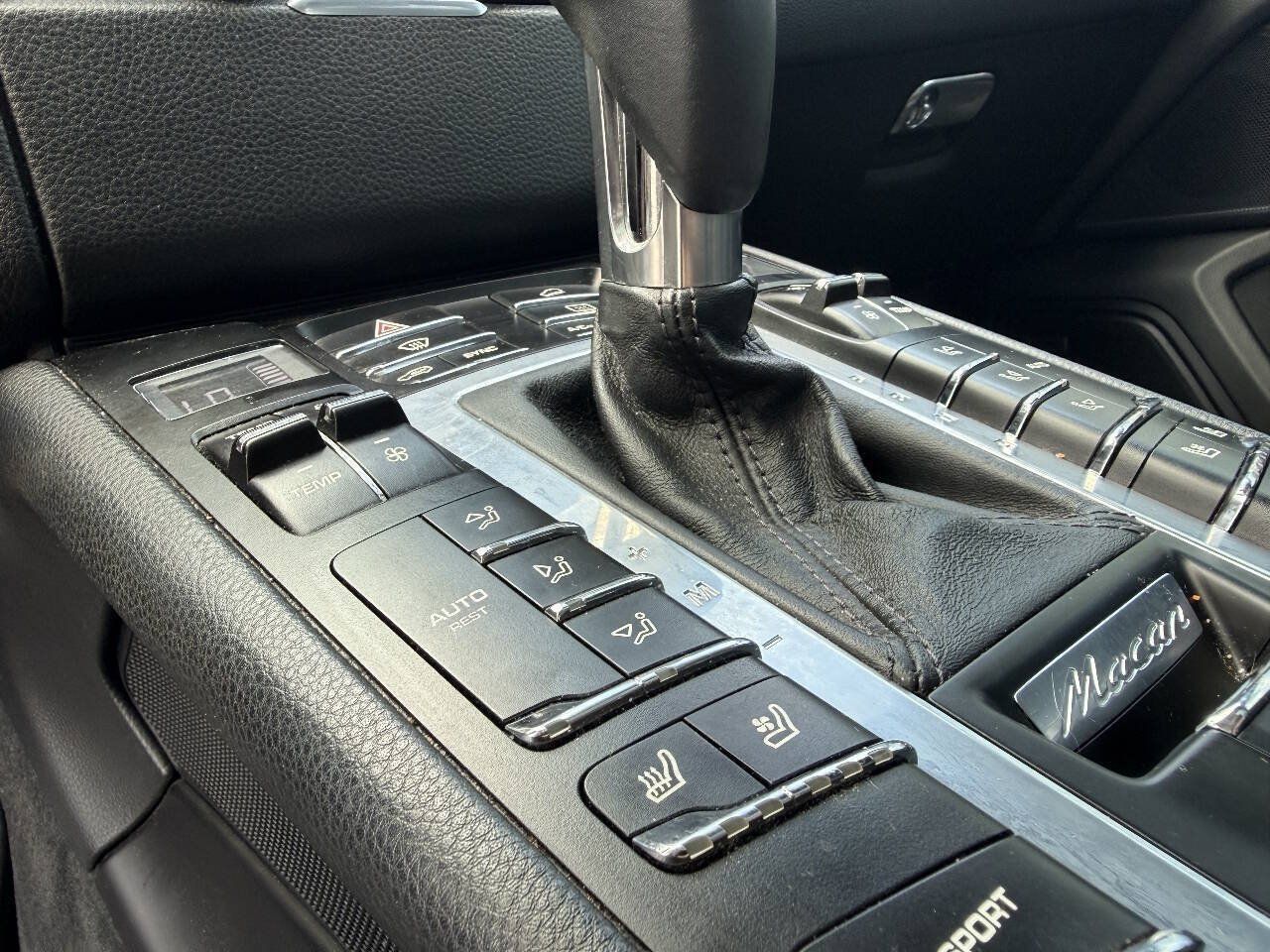Used 2016 Porsche Macan S AWD/4WD image 4