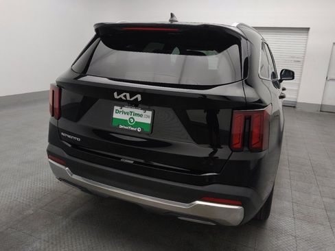 Used 2024 Kia Sorento S FWD image 7
