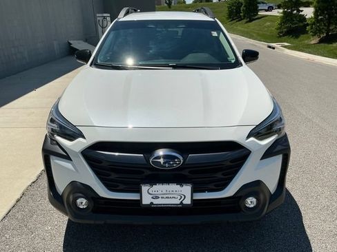 Used 2024 Subaru Outback Premium w/ Popular Package #1A AWD/4WD image 8
