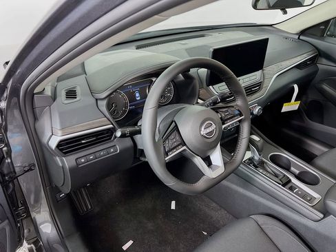 New 2025 Nissan Altima 2.5 SV w/ SV Premium Package image 8