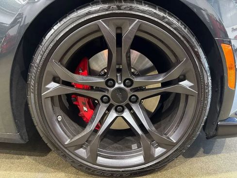 Used 2018 Chevrolet Camaro SS RWD image 62