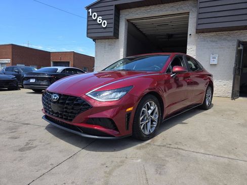 Used 2023 Hyundai Sonata SEL FWD image 3