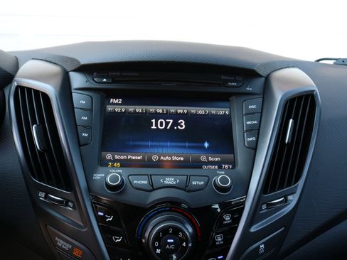 Used 2016 Hyundai Veloster Turbo image 29