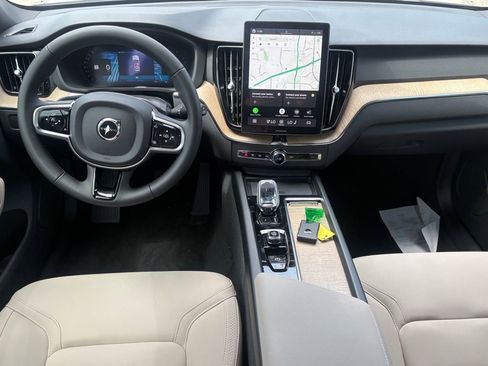New 2026 Volvo XC60 B5 Core w/ Climate Package AWD/4WD image 9