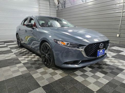 Used 2022 MAZDA MAZDA3 s FWD image 4