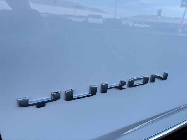 Used 2022 GMC Yukon XL SLT AWD/4WD image 23