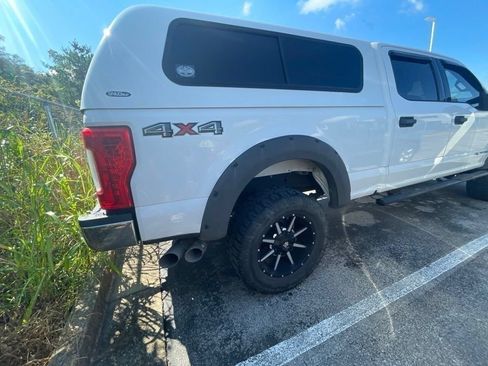 Used 2017 Ford F250 XLT AWD/4WD image 20