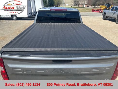 Used 2023 Chevrolet Silverado 1500 LT w/ Z71 Off-Road Package AWD/4WD image 29
