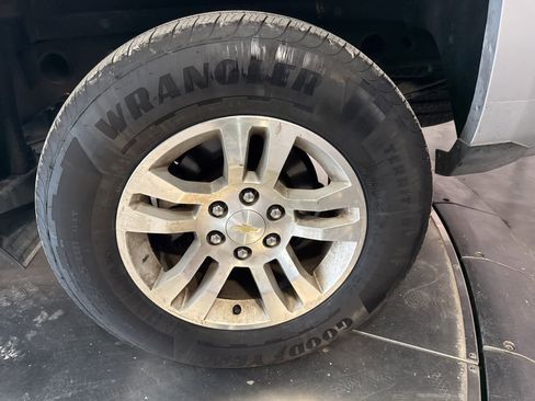 Used 2018 Chevrolet Silverado 1500 LT w/ All Star Edition image 9