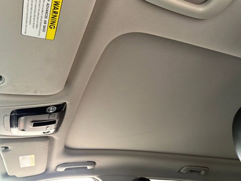 Used 2022 Kia Sorento SX image 32