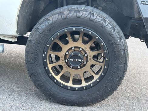 Used 2015 Ford F250 Lariat w/ Lariat Ultimate Package image 9