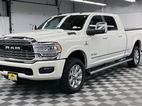 Used 2023 RAM 2500 Limited w/ Towing Technology Group AWD/4WD image 12