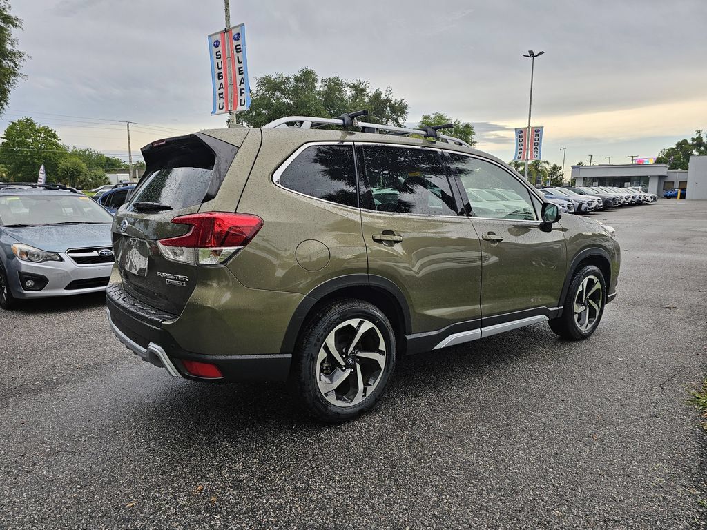 Used 2023 Subaru Forester Touring AWD/4WD image 3