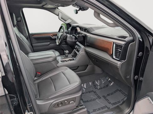 Used 2023 GMC Sierra 1500 Denali w/ Denali Reserve Package AWD/4WD image 10