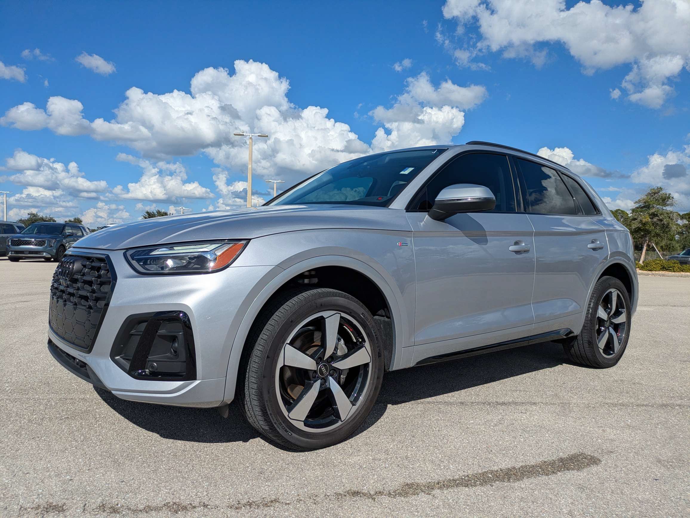 Used 2023 Audi Q5 2.0T Premium Plus w/ Premium Plus Package AWD/4WD image 8