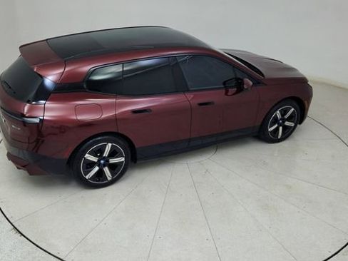 Used 2023 BMW iX xDrive50 w/ Premium Package image 87