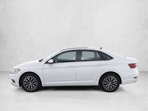 Used 2019 Volkswagen Jetta SE w/ Cold Weather Package image 4