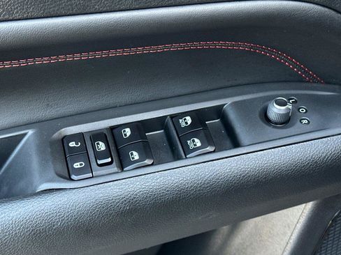 Used 2023 Jeep Compass Trailhawk w/ Trailhawk Elite Group image 11