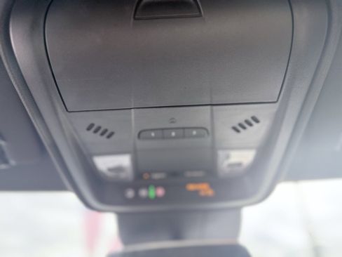 Used 2024 Cadillac XT4 Luxury image 41