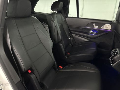 Certified 2022 Mercedes-Benz GLS 450 4MATIC image 31