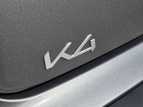 New 2026 Kia K4 LXS image 7