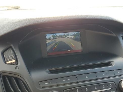 Used 2016 Ford Focus SE FWD image 20