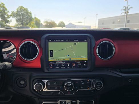 Used 2020 Jeep Gladiator Rubicon AWD/4WD image 26