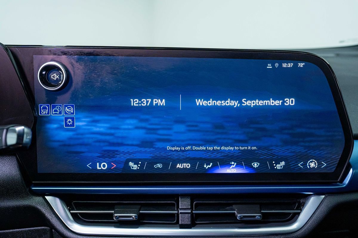 Used 2024 Chevrolet Equinox EV LT FWD image 5