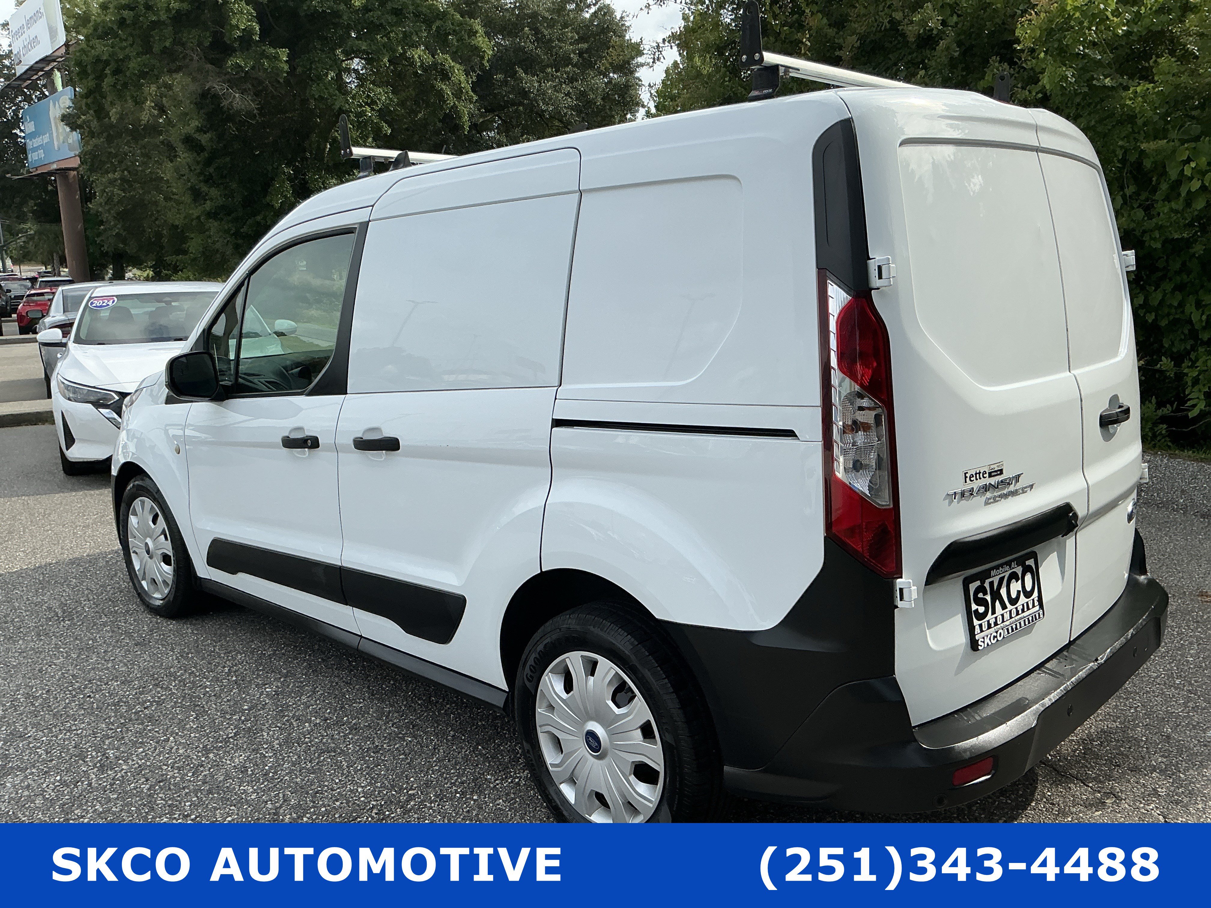 Used 2020 Ford Transit Connect XL FWD image 3
