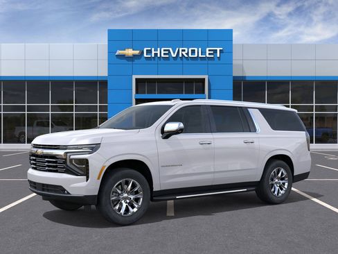 New 2025 Chevrolet Suburban Premier image 2