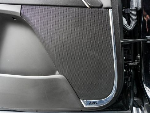 Used 2023 Cadillac Escalade Sport image 10