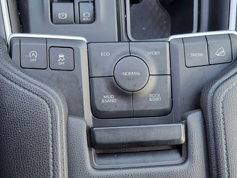 Certified 2024 Toyota Grand Highlander XLE image 33