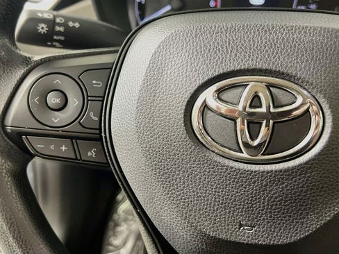 Used 2025 Toyota Corolla LE FWD image 19