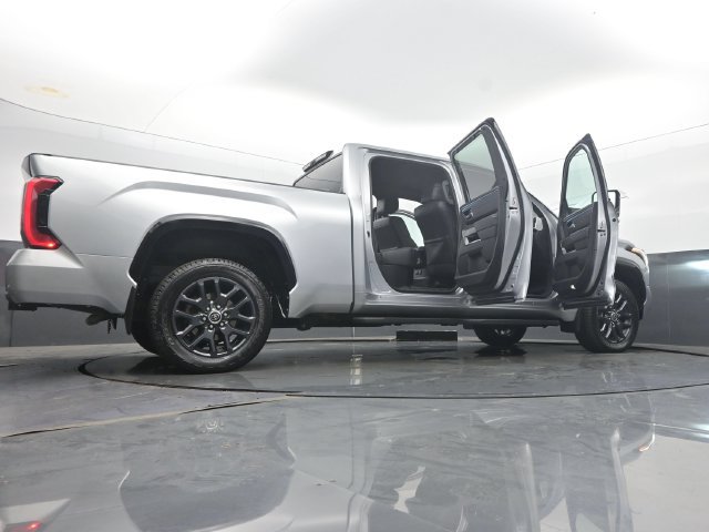 Used 2022 Toyota Tundra Platinum AWD/4WD image 54