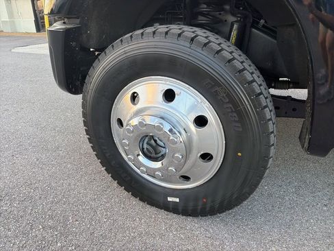 Used 2016 Ford F450 Platinum w/ FX4 Off Road Package image 11