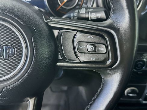 Used 2018 Jeep Wrangler Unlimited Sport S image 26