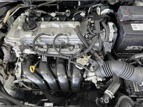 Used 2020 Toyota Corolla L image 31