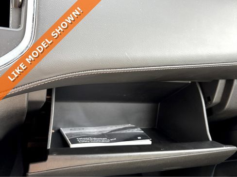 Used 2023 Chevrolet Tahoe High Country image 12